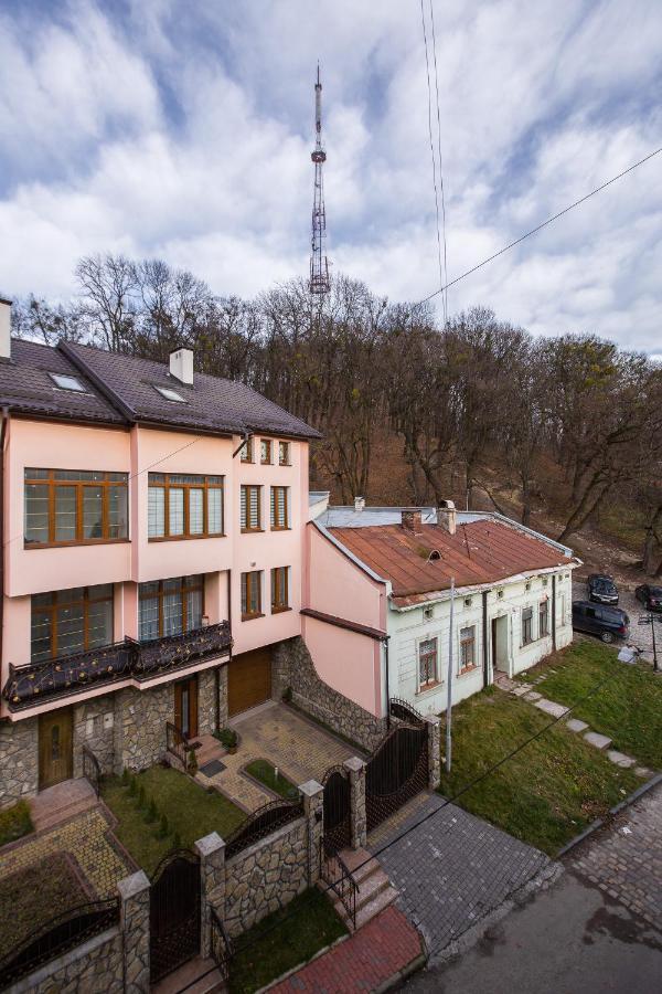 High Castle Park View Studio Lviv Dış mekan fotoğraf
